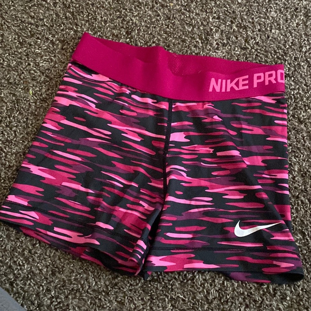 Nike pro